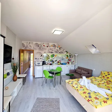 Kiwi Apartmanhaz Heviz Exterior photo