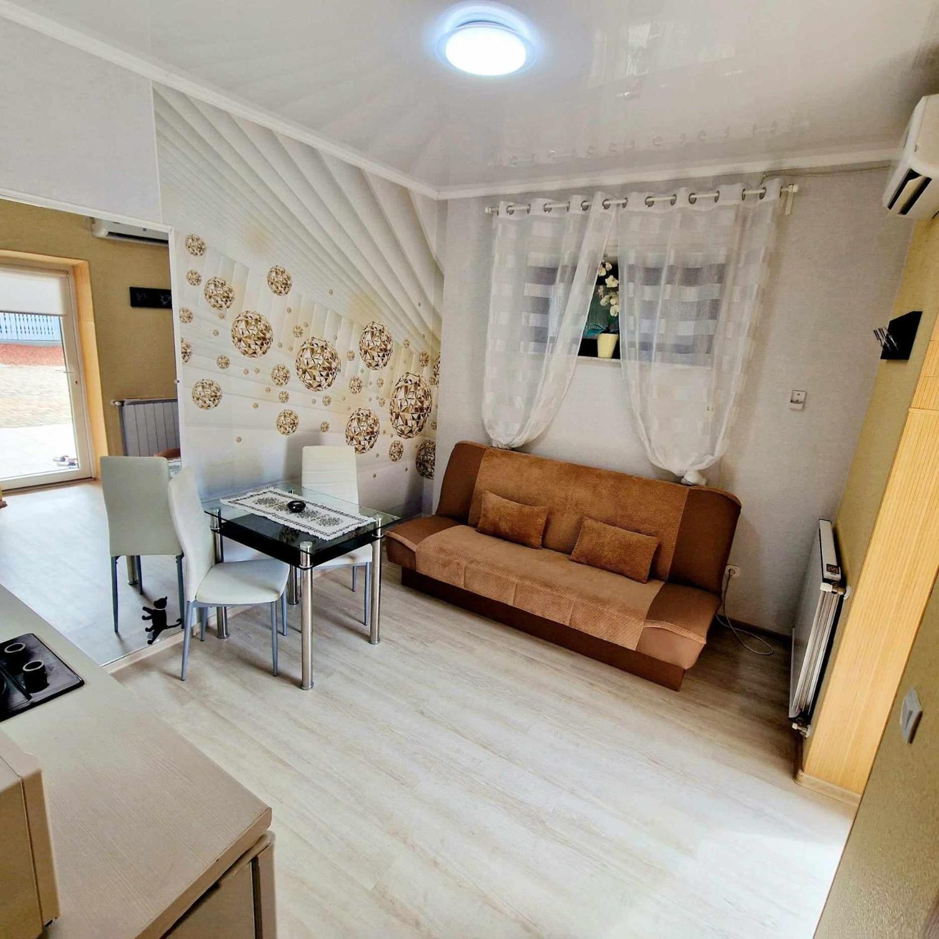 Appartamento Kiwi Apartmanhaz *