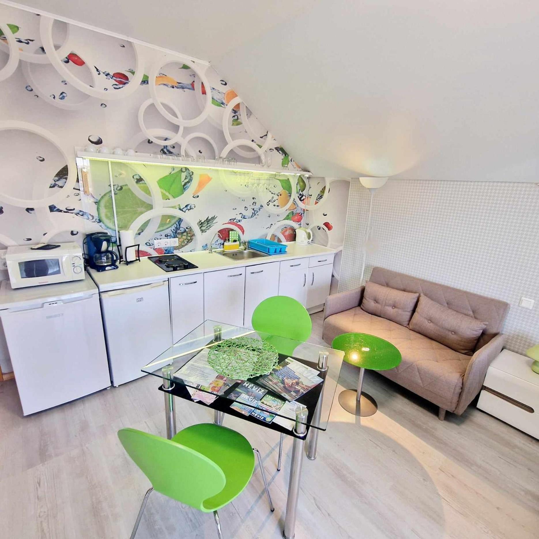 Kiwi Apartmanhaz Appartamento Hévíz
